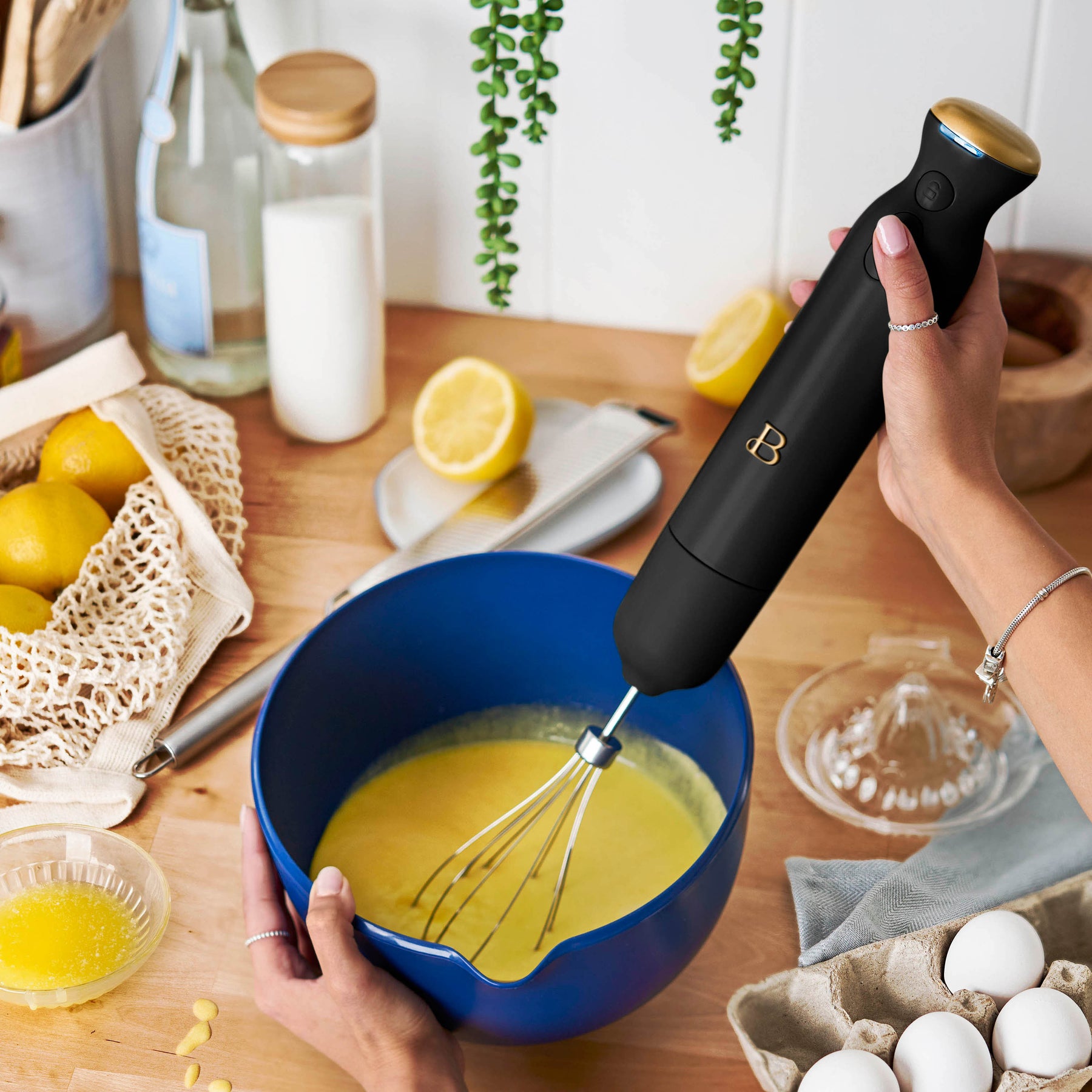thumbnail image 2 of Beautiful 2-Speed Immersion Blender With Chopper And Measuring Cup 2 of 10