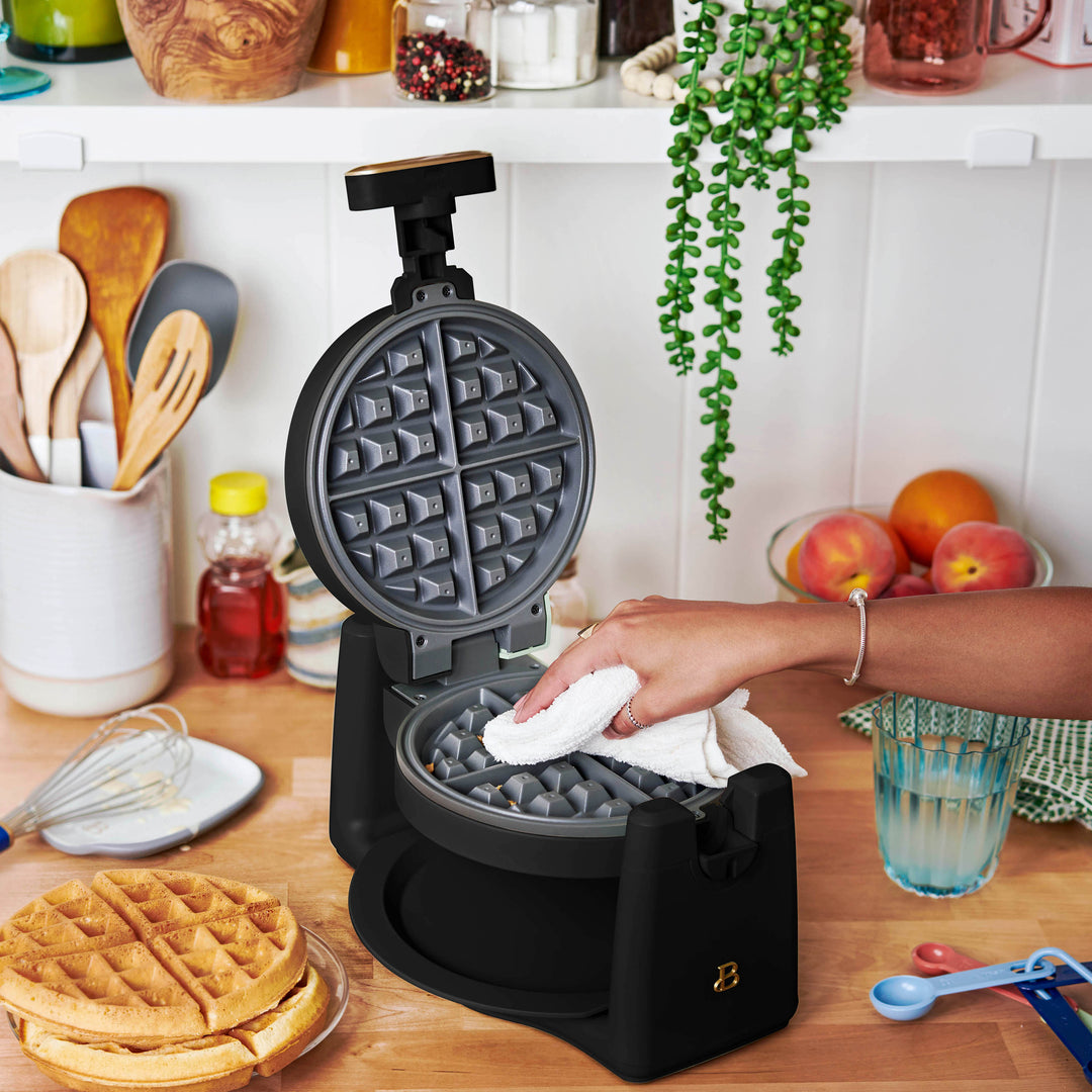 best ceramic waffle makers with removable plates