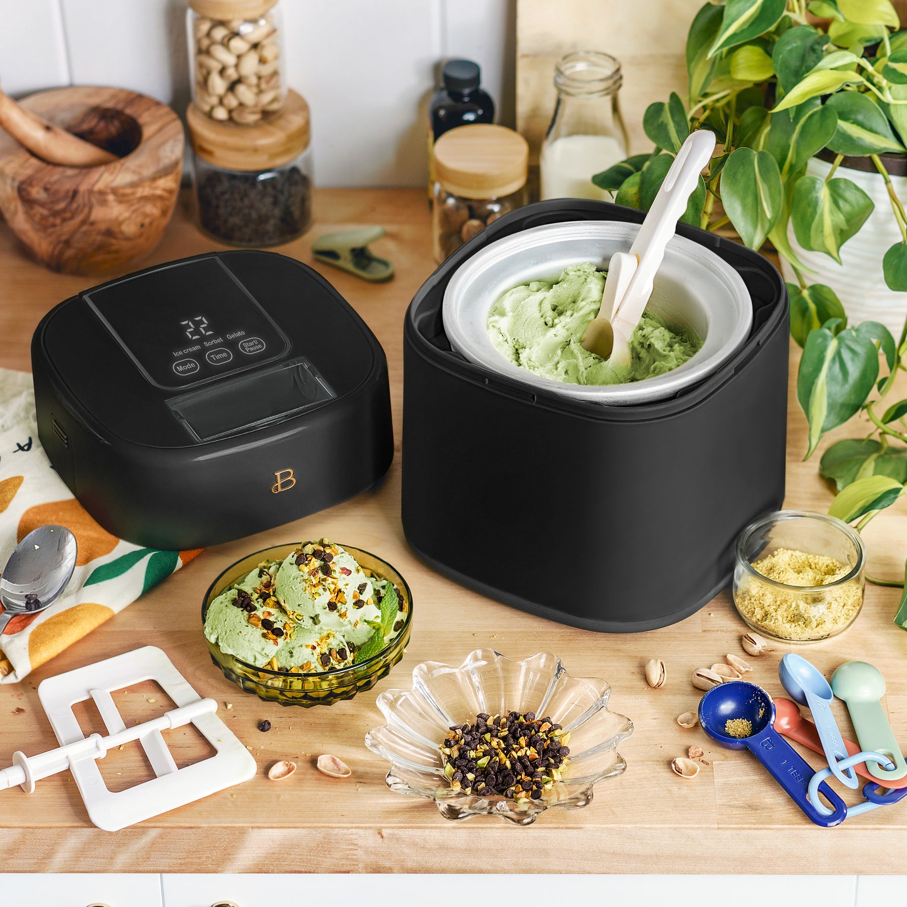 Touchscreen Air fryer, Digital Air fryer with Touch-Activated Display,  Kitchenware by Drew Barrymore (6QT, Black Sesame)