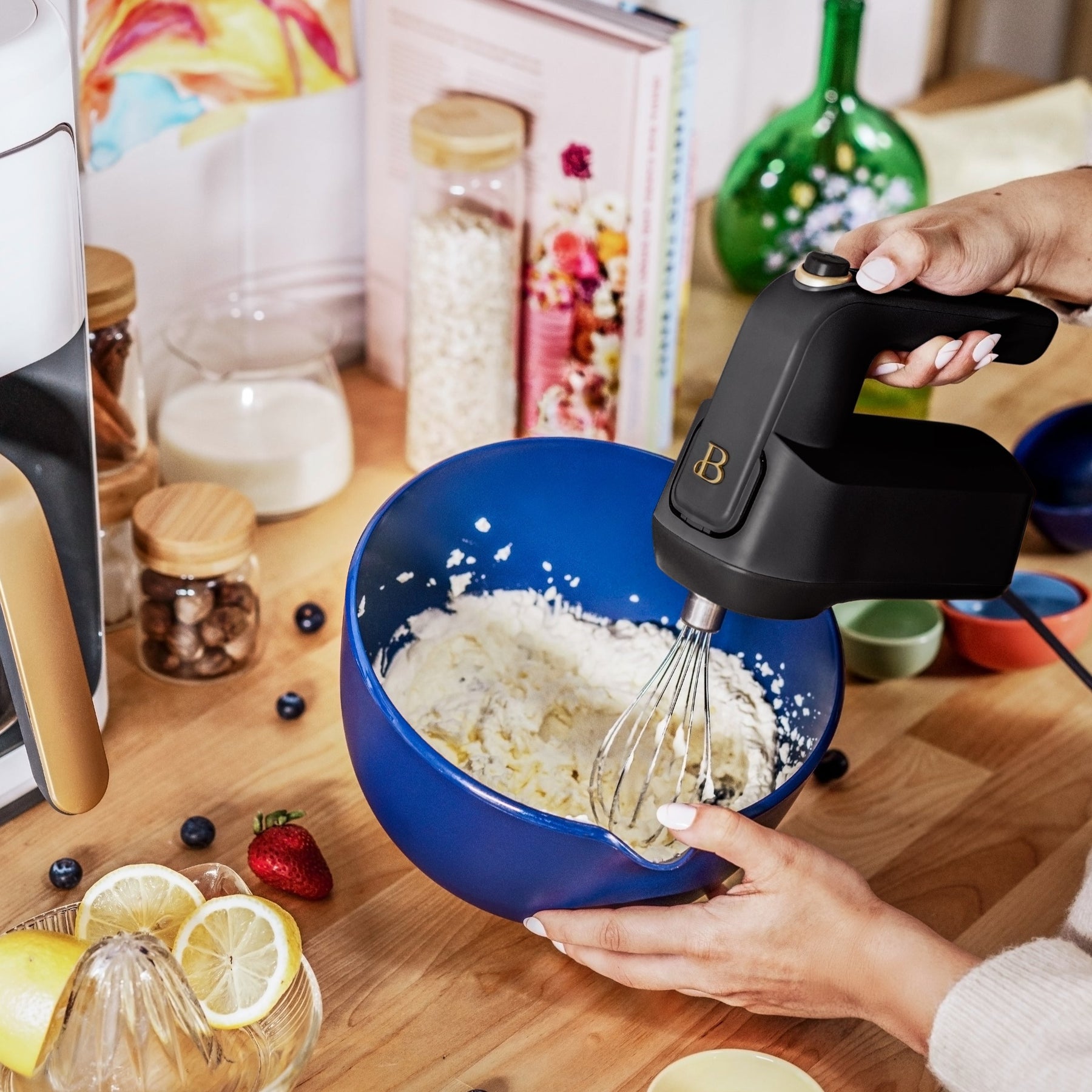 KitchenAid 6-Speed Hand Mixer with Attatchments 